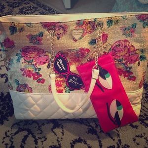 Betsy Johnson hand bag