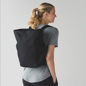 lululemon Enroute Bag