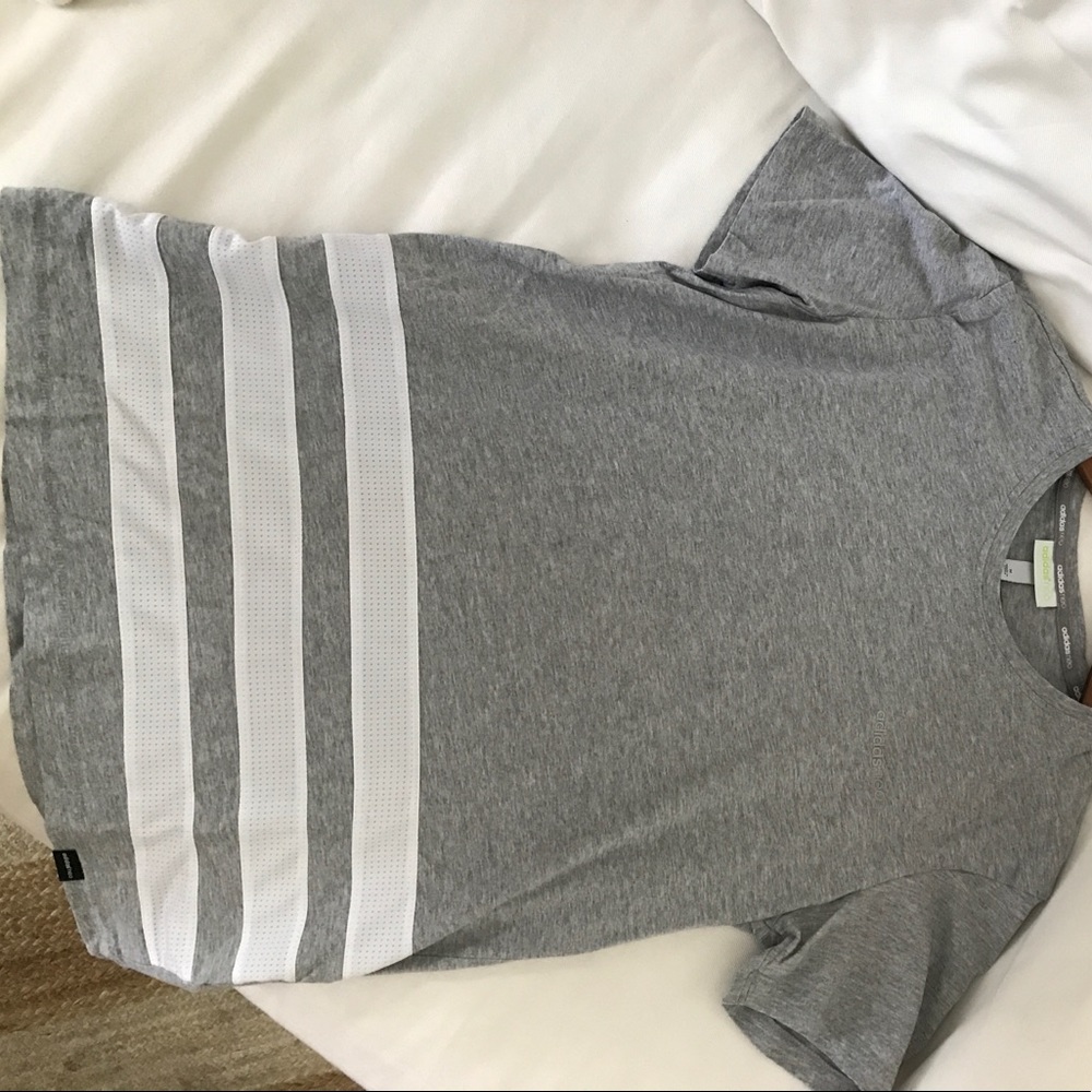Adidas neo grey shirt (2 pairs)