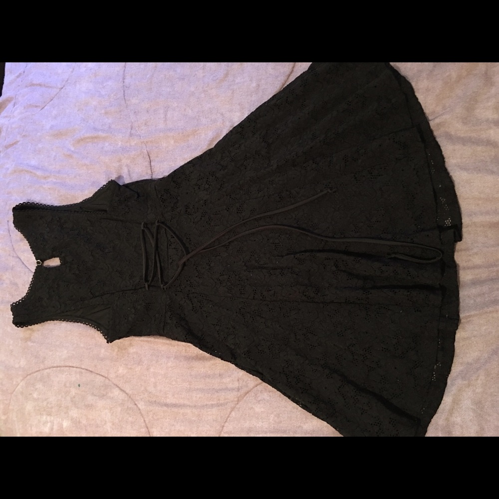 LBD - Picture 2 of 4