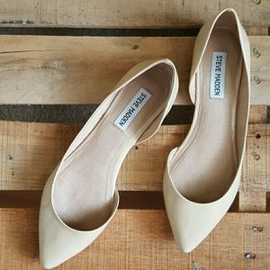 Steve Madden Nude flats