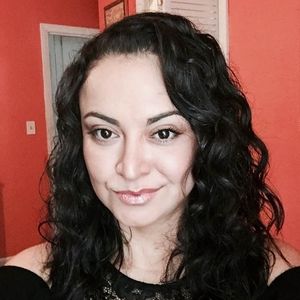 Meet your Posher, Celia