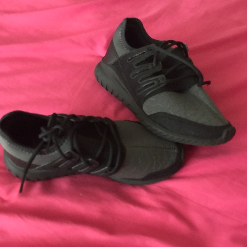 Adidas size 3.5