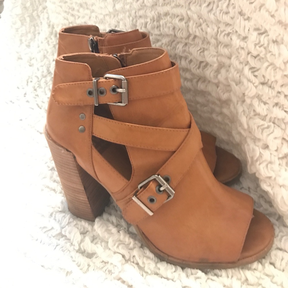 DV leather ankle peep toe booties