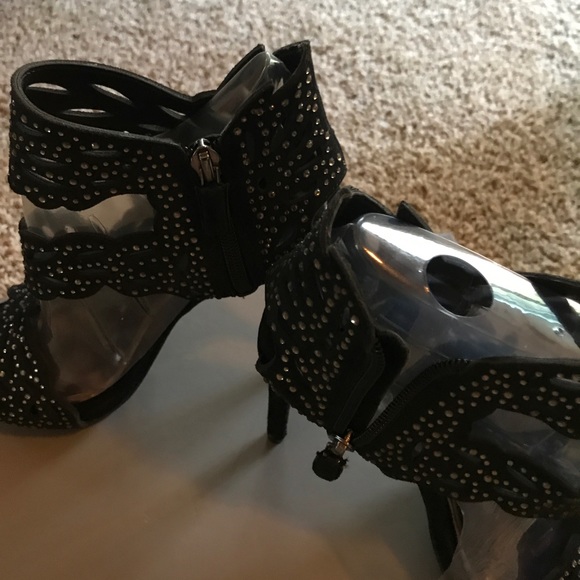 BCBGMAXAZARIA SHOES -SUPER SALE- - Picture 3 of 6