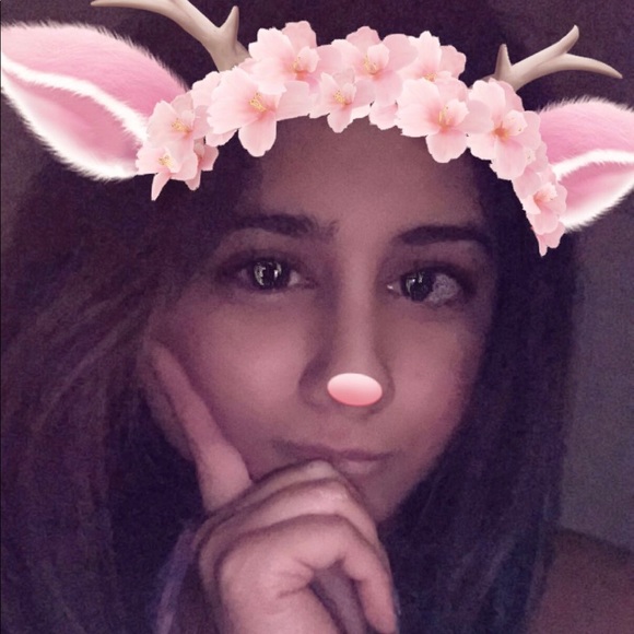 Meet your Posher! - Picture 4 of 4