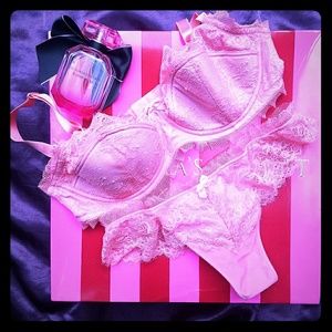 NWOT VS Lacy Peach Balconet Bra & Matching Panty