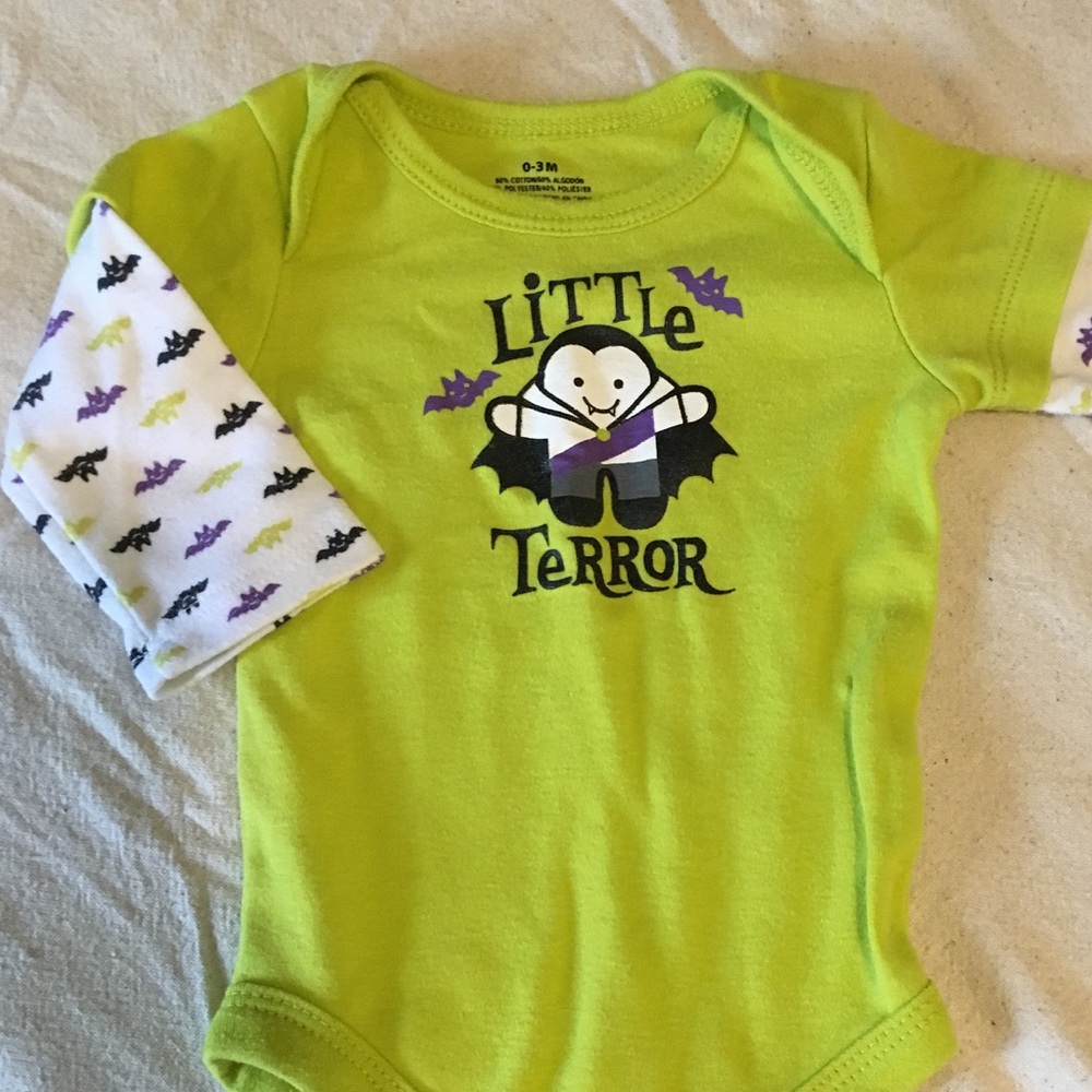 Little Terror 0-3 month vampire onesie 👻