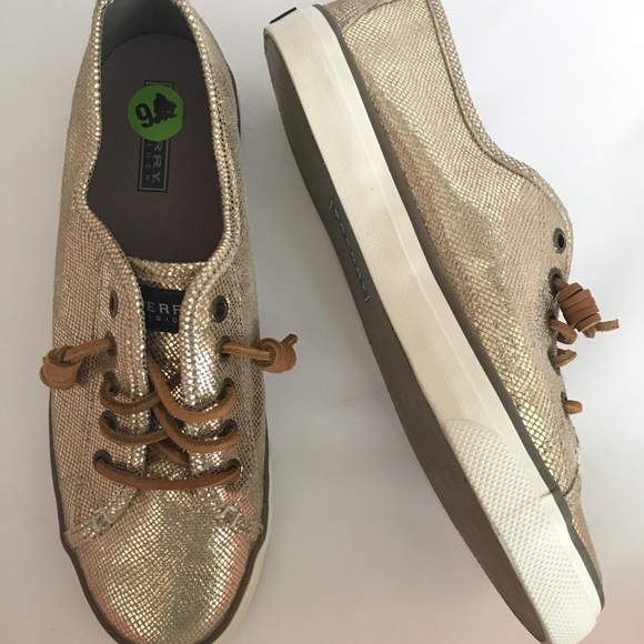 BRAND NEW Gold Serry Top Sider Sea cost - Picture 5 of 6