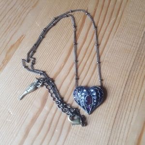 Chloe and Isabel heart pendant necklace.