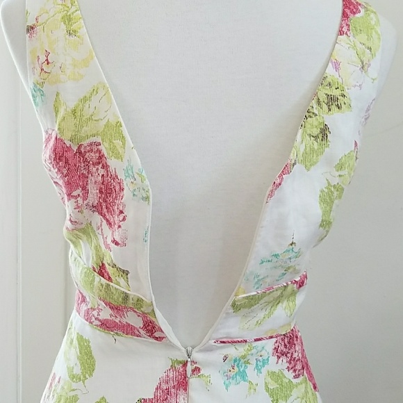 Linen Floral Dress - Picture 4 of 7