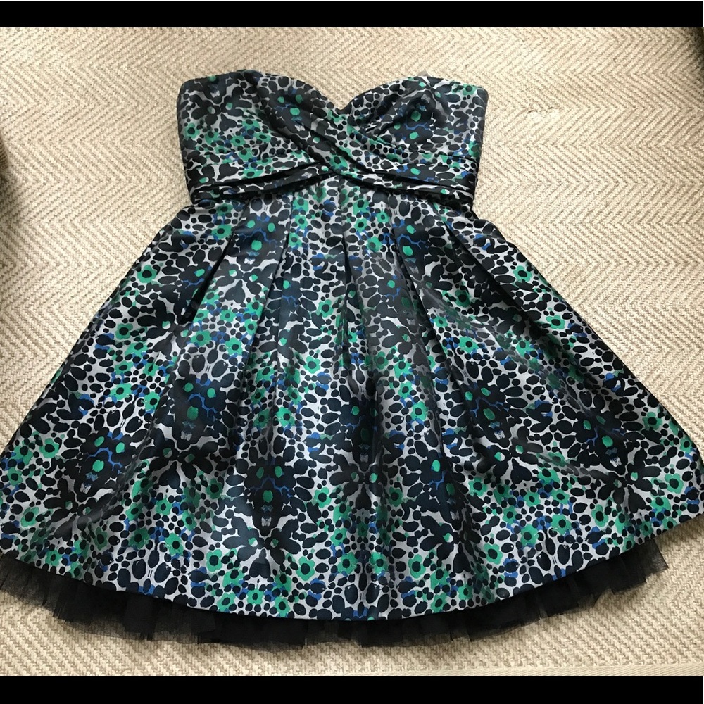 Fun strapless party dress!!!
