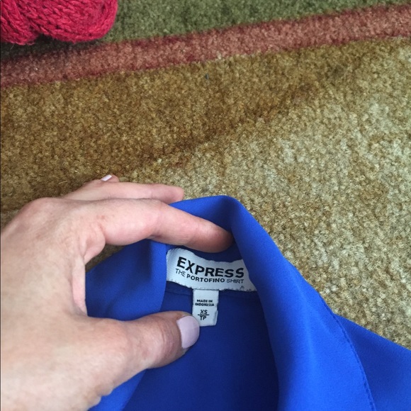 Royal blie blouse with roll up sleeves the button - Picture 2 of 5