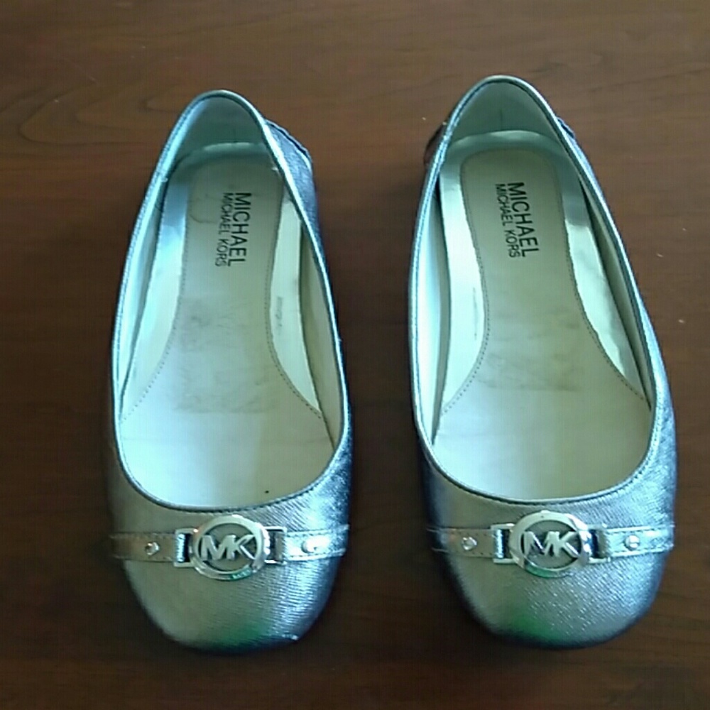 Michael Kors driving flats