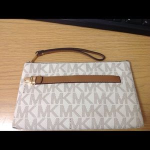 Michael Kors  Authentic Wristlet..