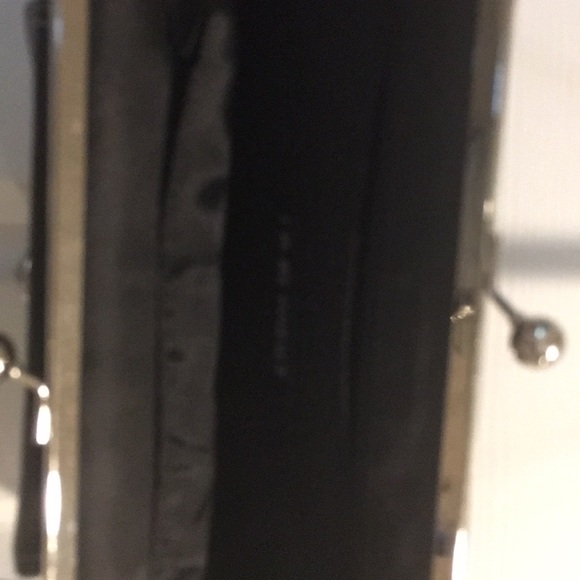 Black Nine West purse - Picture 7 of 7