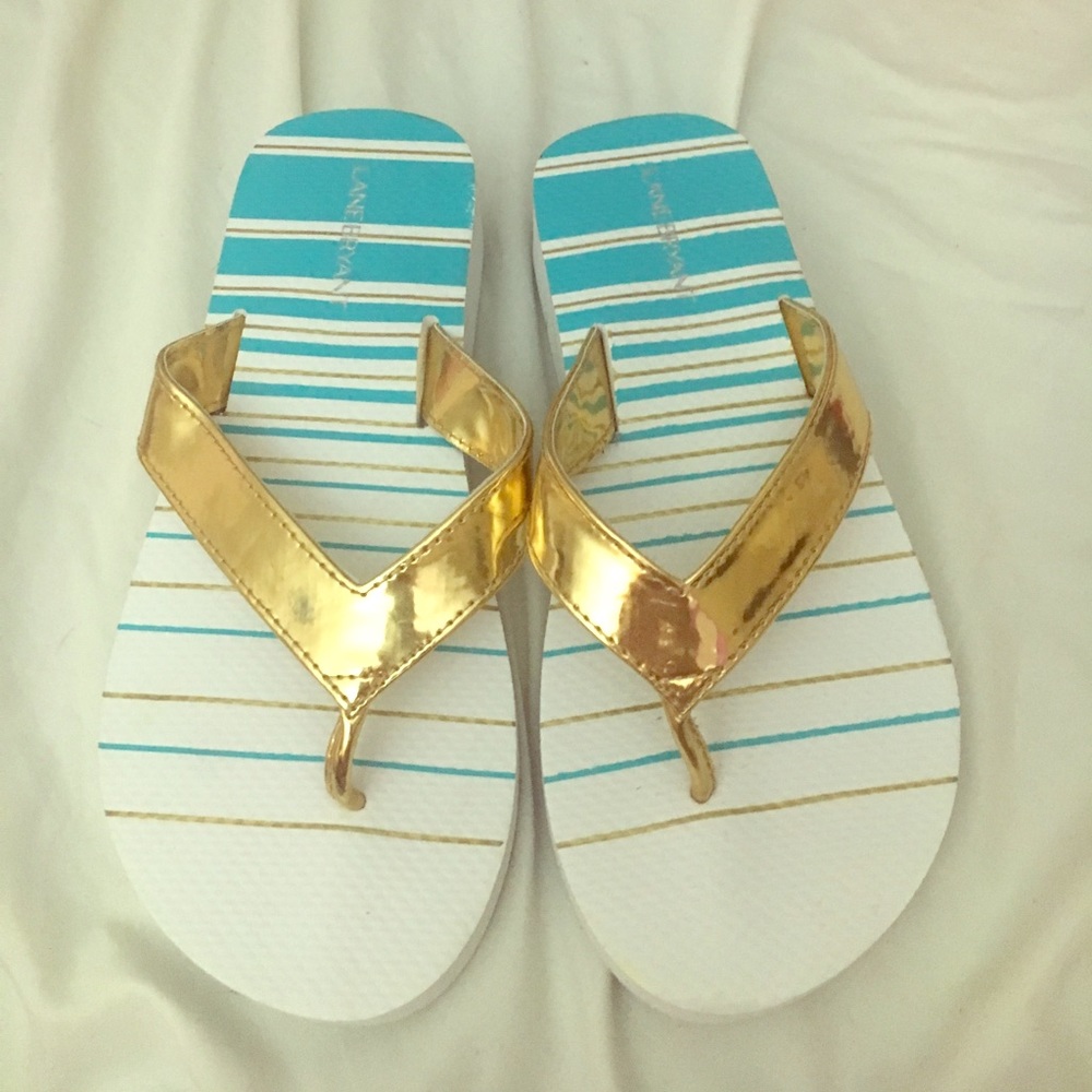 NWOT Lane Bryant wide beach wedge sandals- size 8