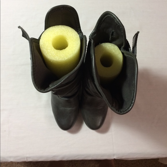 Gray calf high buckle boots size 5 - Picture 5 of 8