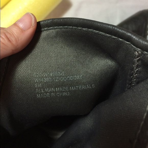 Gray calf high buckle boots size 5 - Picture 6 of 8