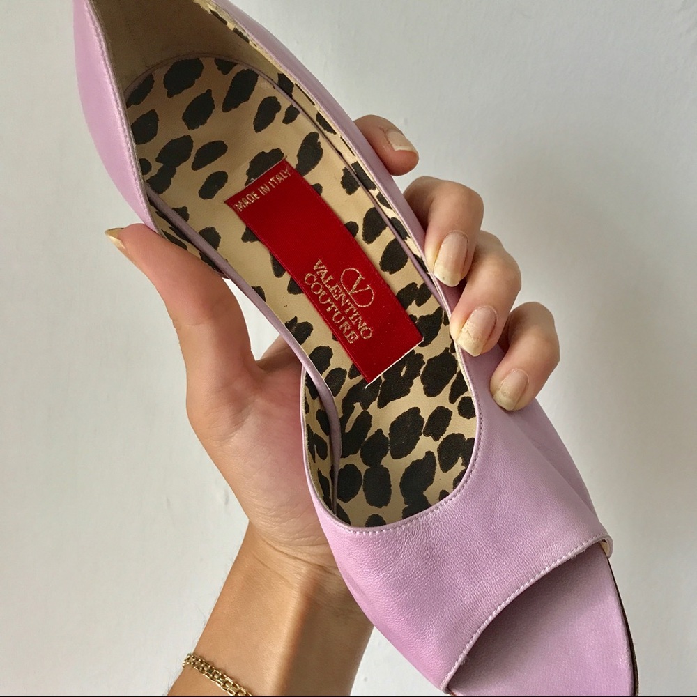 VALENTINO COUTURE light lavender peep toe heels.