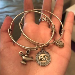 Delta Zeta Alex & Ani