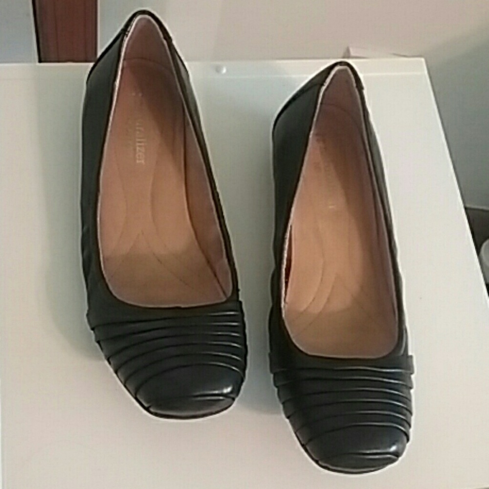 Naturalizer N5 Flats - Style: Virgo (NWOT)