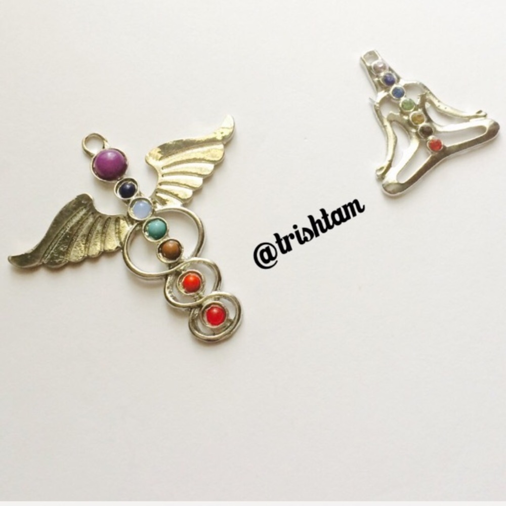 🔴🆕2 for $14 Meditation healing chakras pendant