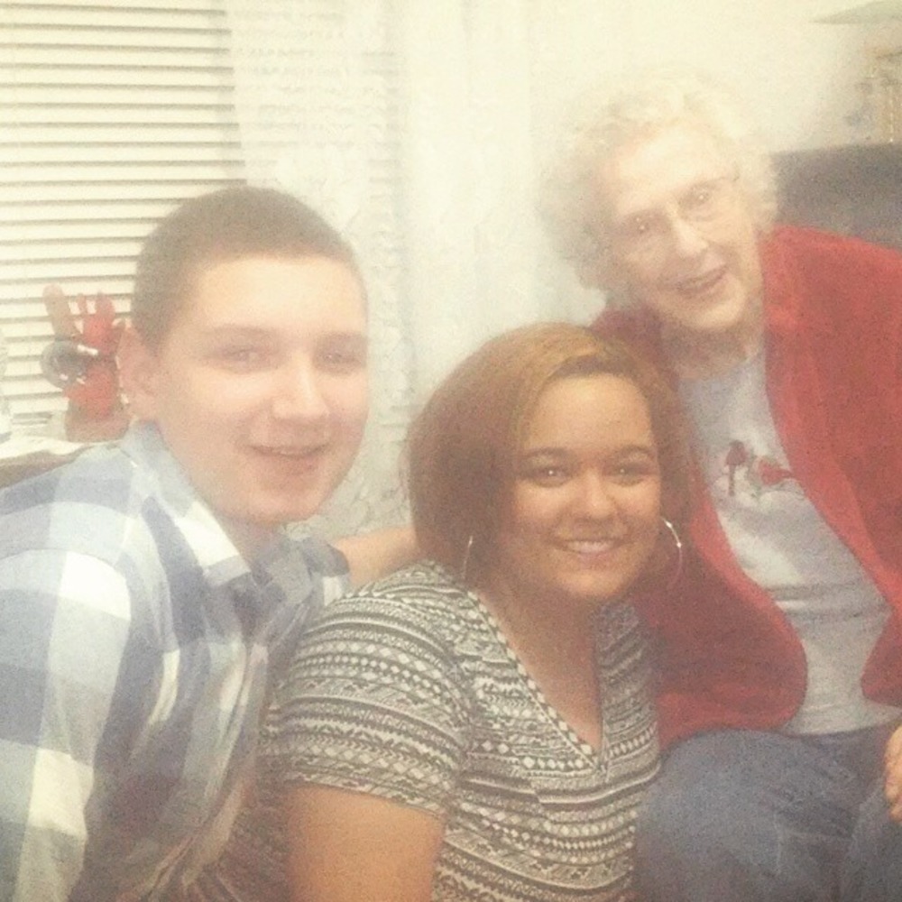 Meet your Posher, Aisha