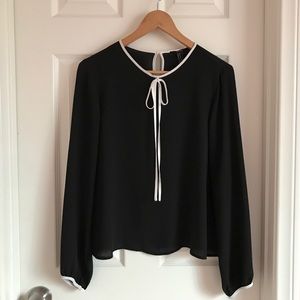 F21 Long sleeve top, Size: Medium