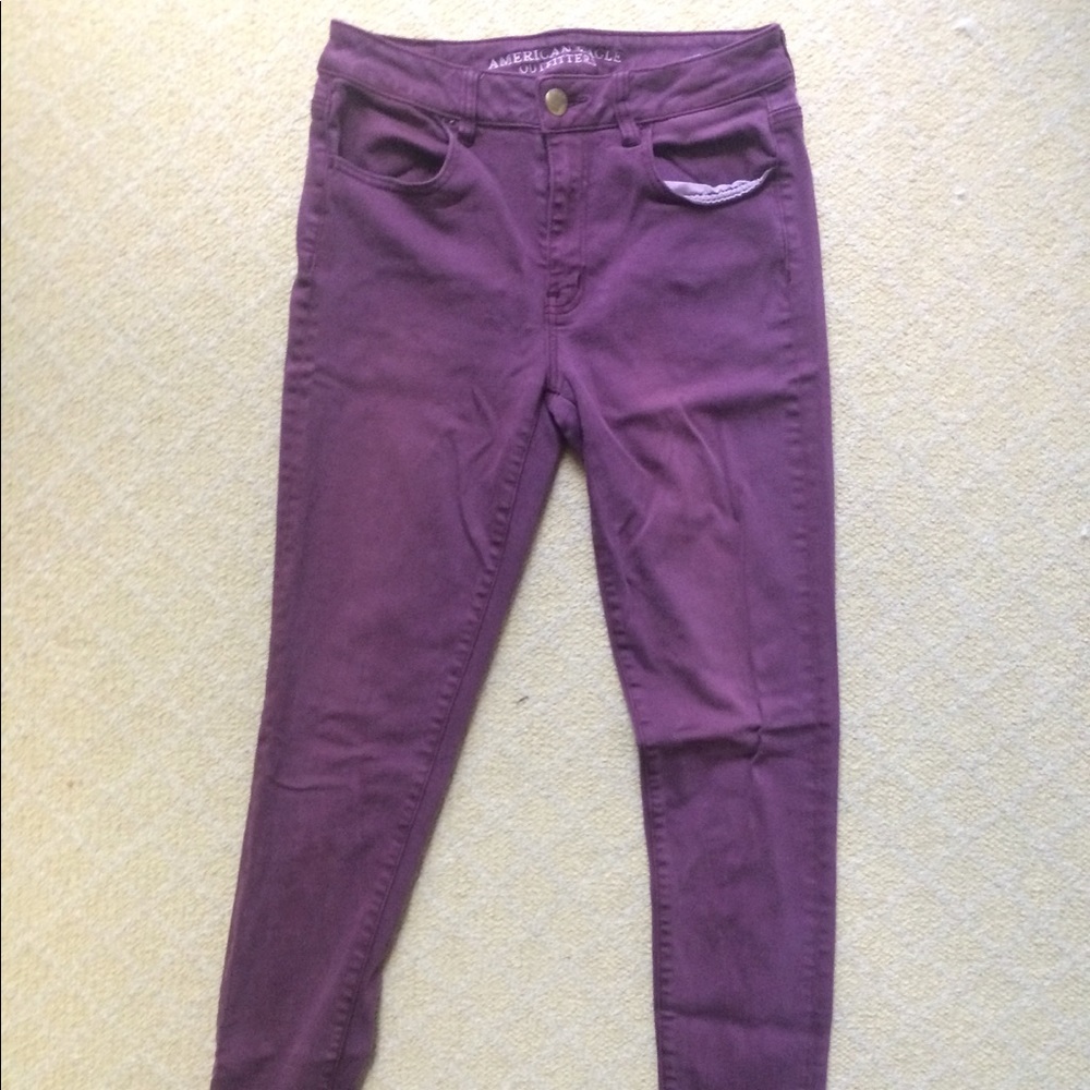 High rise berry-colored jeggings