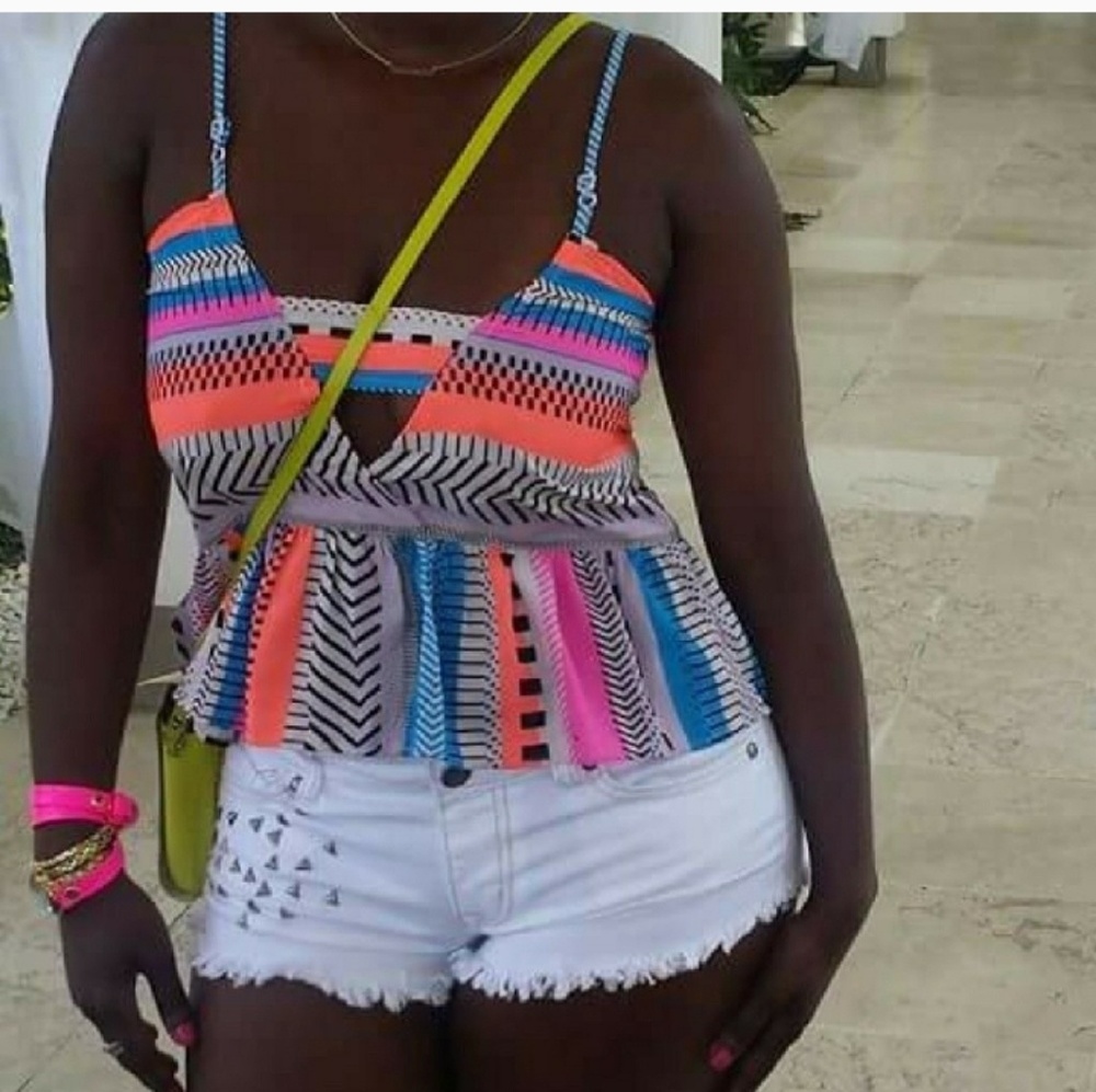 Multicolored pelplum top