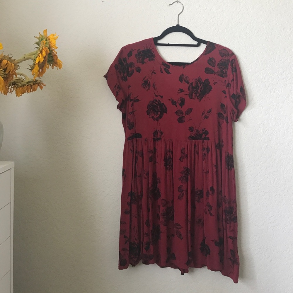 Tie back loose red dress