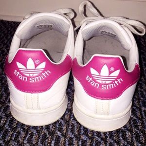 Trendy vintage looking worn out Stan smiths