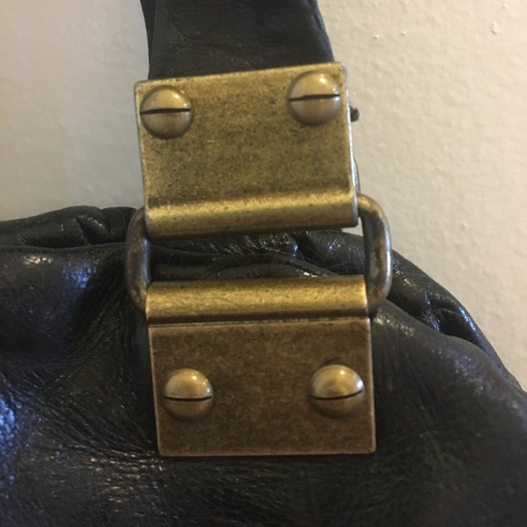 Black leather Cynthia Rowley handbag - Picture 4 of 7