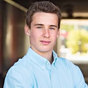 Meet your Posher, Alex