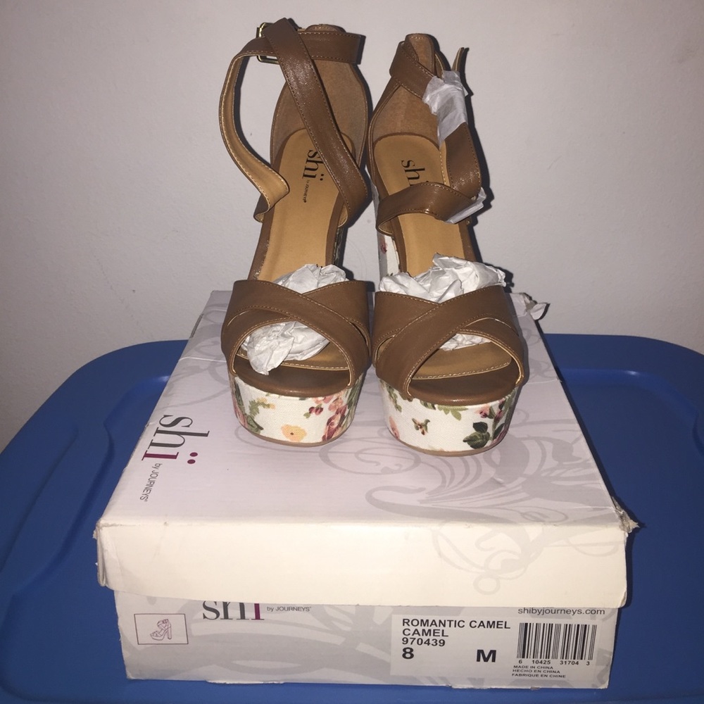 New shi by journeys size 8