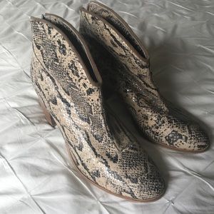 Cynthia Vincent snakeskin booties