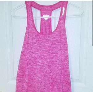 reebok spandex material workout tank!! size LARGE