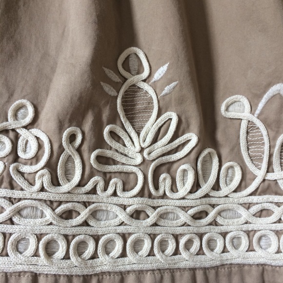 Classy Skirt with Embroidery - Picture 2 of 3