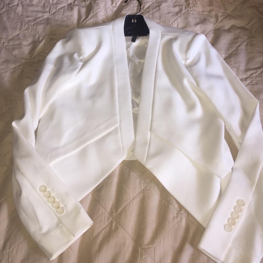 💍Cropped White Blazer