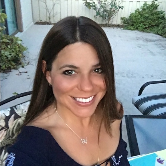 Meet your Posher, Lillian - Picture 7 of 9