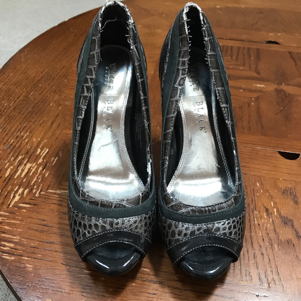 WHBM high heeled stiletto pumps used - Picture 2 of 8