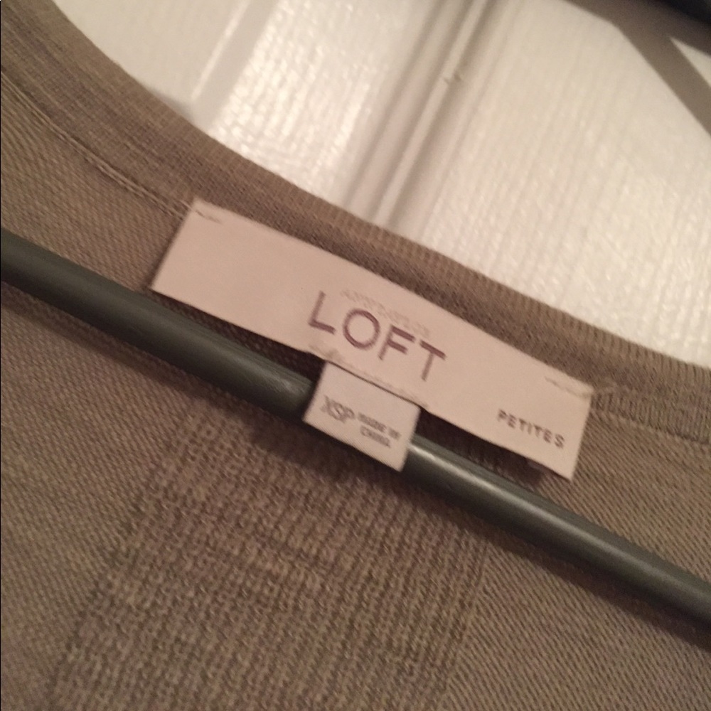 super cute sweater type thing good condition/brand