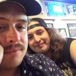 Meet your Posher, Max