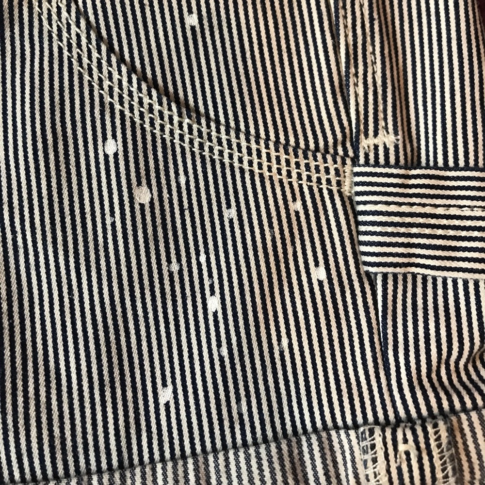 Womens Levi Shorts - Picture 3 of 6