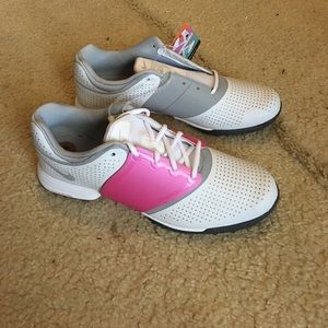 Women's Nike golf shoes
