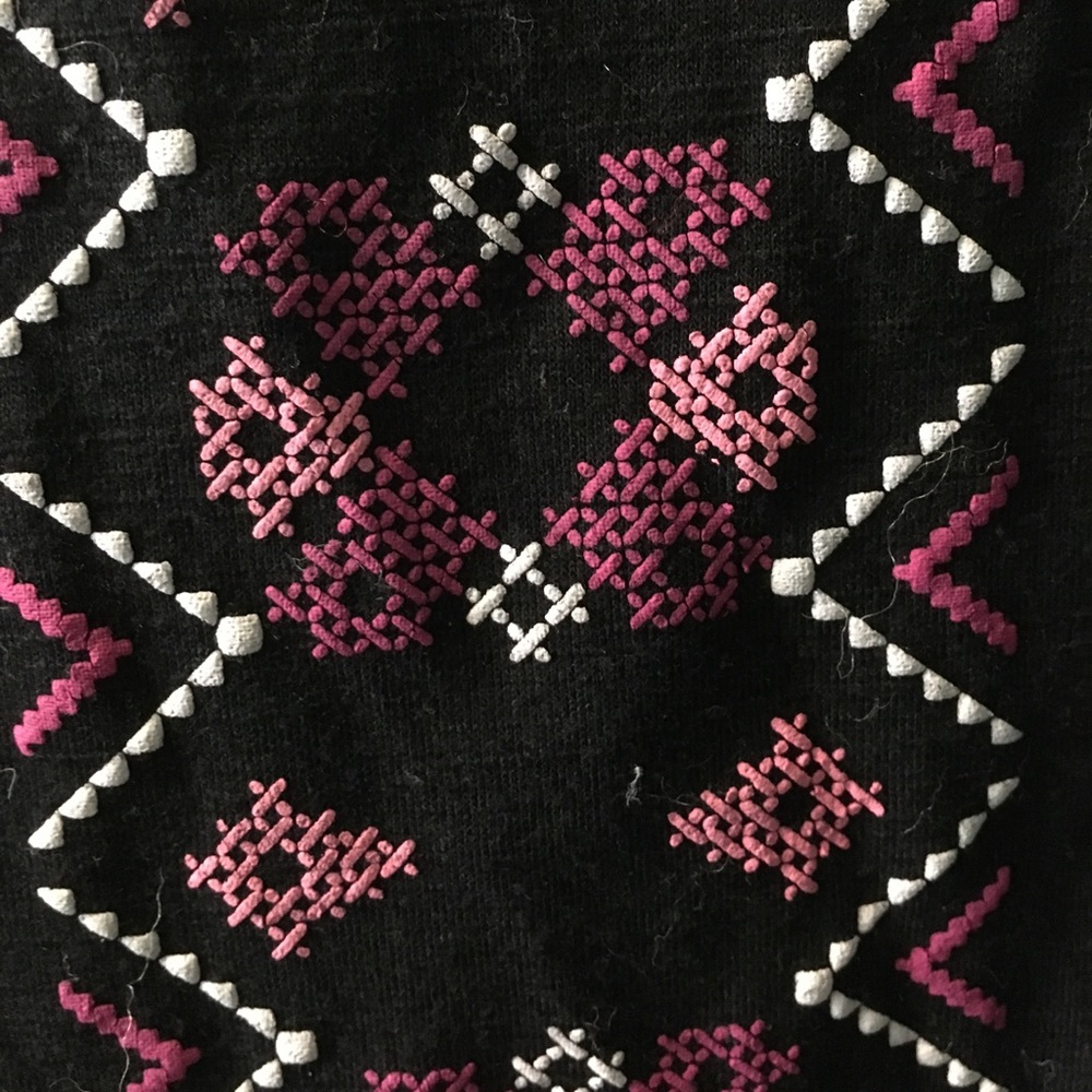Patterned Tank - Picture 3 of 3