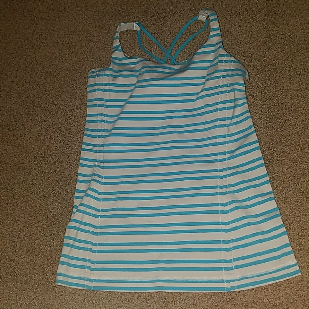 Lululemon criss cross back tank sz 6