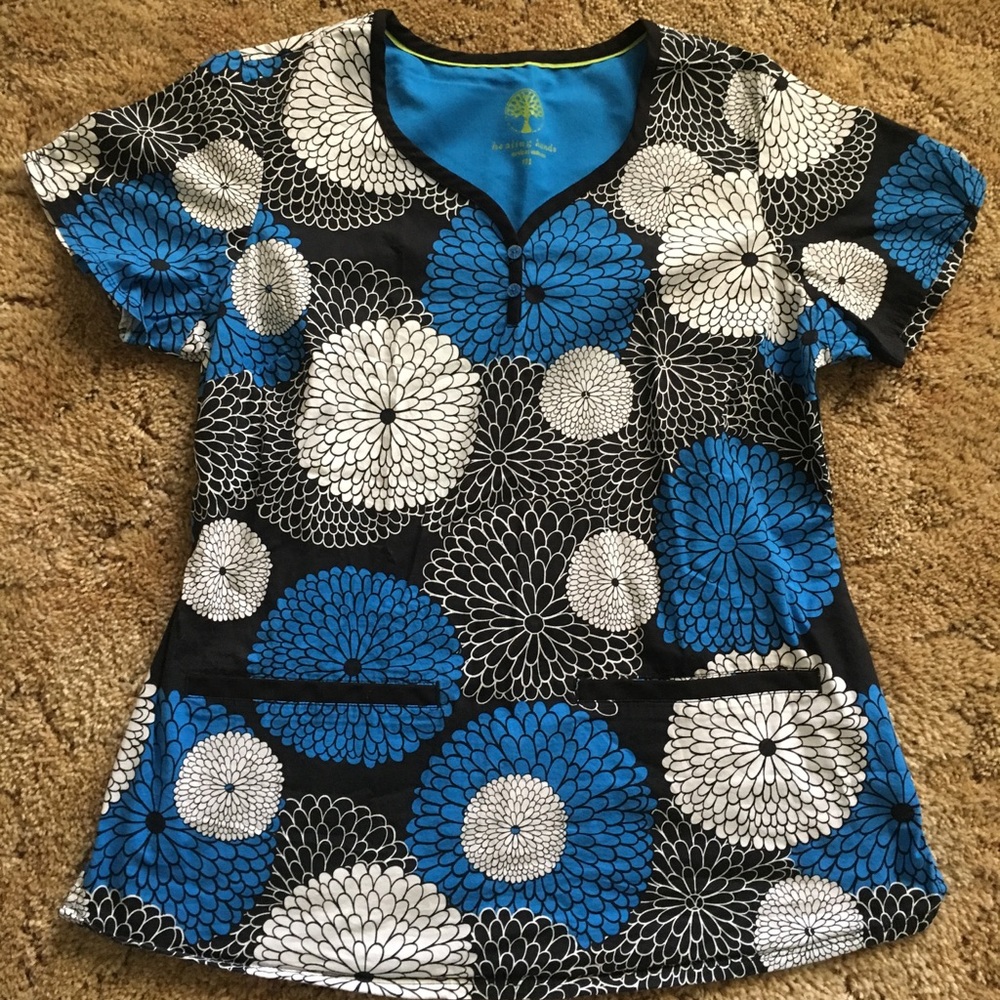 Scrub Top Medium