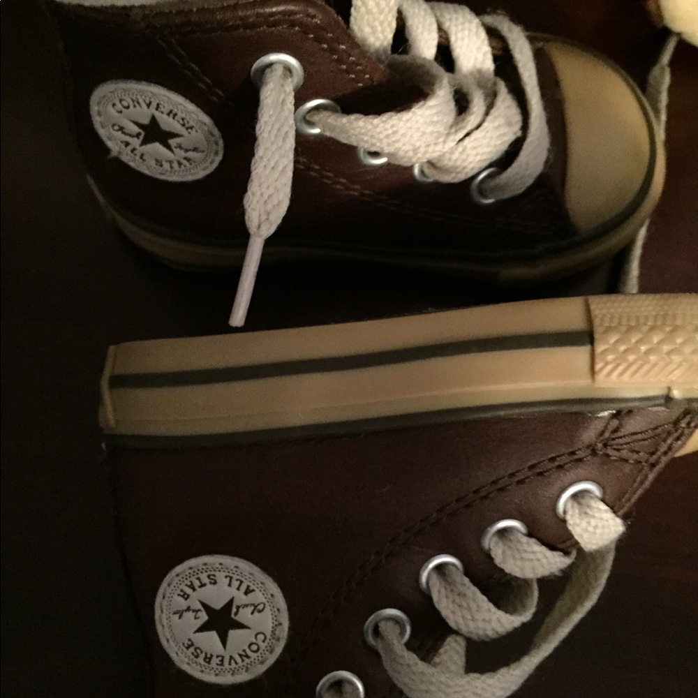 Burgundy Converse for the coolest kid